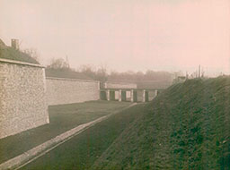 334-Parc-de-Montsouris - vers le passage du chemin de fer de Limours - vers Paris (14e)