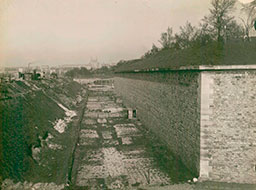 357-Maison-Blanche - Au loin, l'Église Sainte-Anne de la Butte-aux-Cailles - vers Paris (13e)