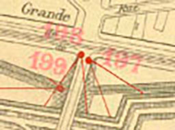 197-Ternes - À gauche, le poste caserne du bastion n° 49 - vers Paris (17e)